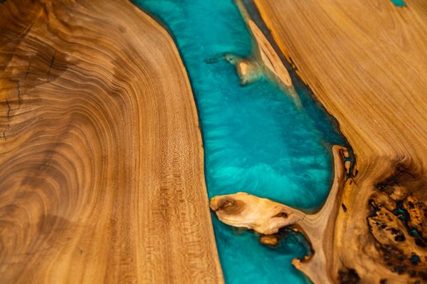 Découvrez les meilleures tables résine époxy : style et utilité